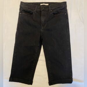 Black Levi’s Slimming long jean shorts size 30